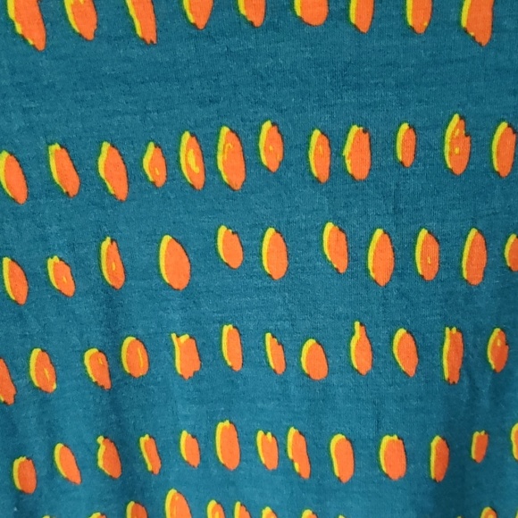 Lularoe classic tee - Picture 3 of 4